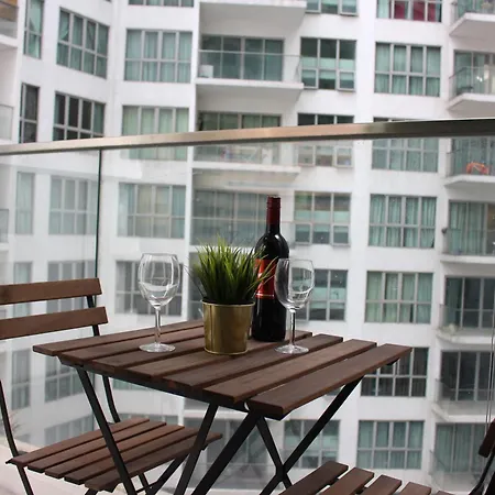 ✦Time & Traveller✦Regalia Suites And Residence✦Klcc View Infinity Pool✦双子塔无边泳池 Kuala Lumpur Exterior photo