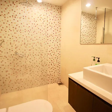 ✦Time & Traveller✦Regalia Suites And Residence✦Klcc View Infinity Pool✦双子塔无边泳池 Kuala Lumpur Exterior photo