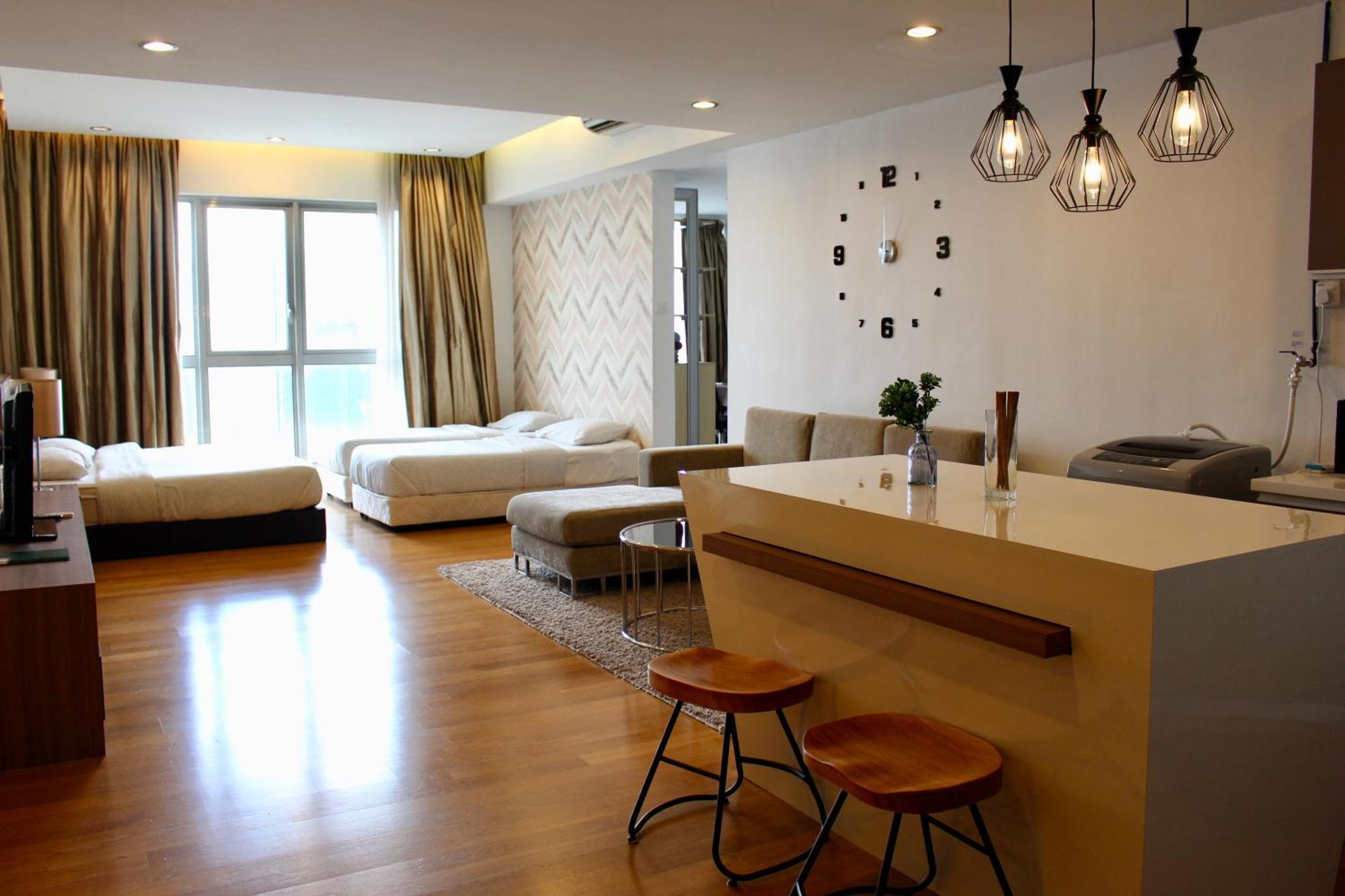✦time & Traveller✦regalia And Residence✦klcc View Infinity Pool✦双子塔无边泳池 *