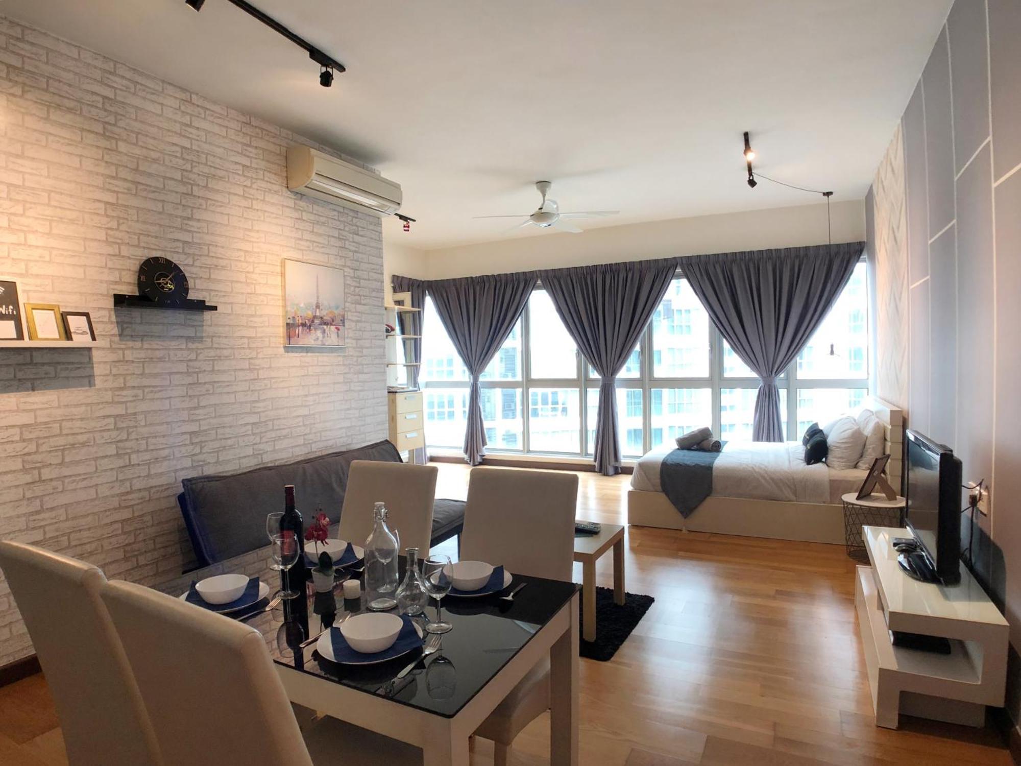 ✦time & Traveller✦regalia And Residence✦klcc View Infinity Pool✦双子塔无边泳池 Apartment Kuala Lumpur
