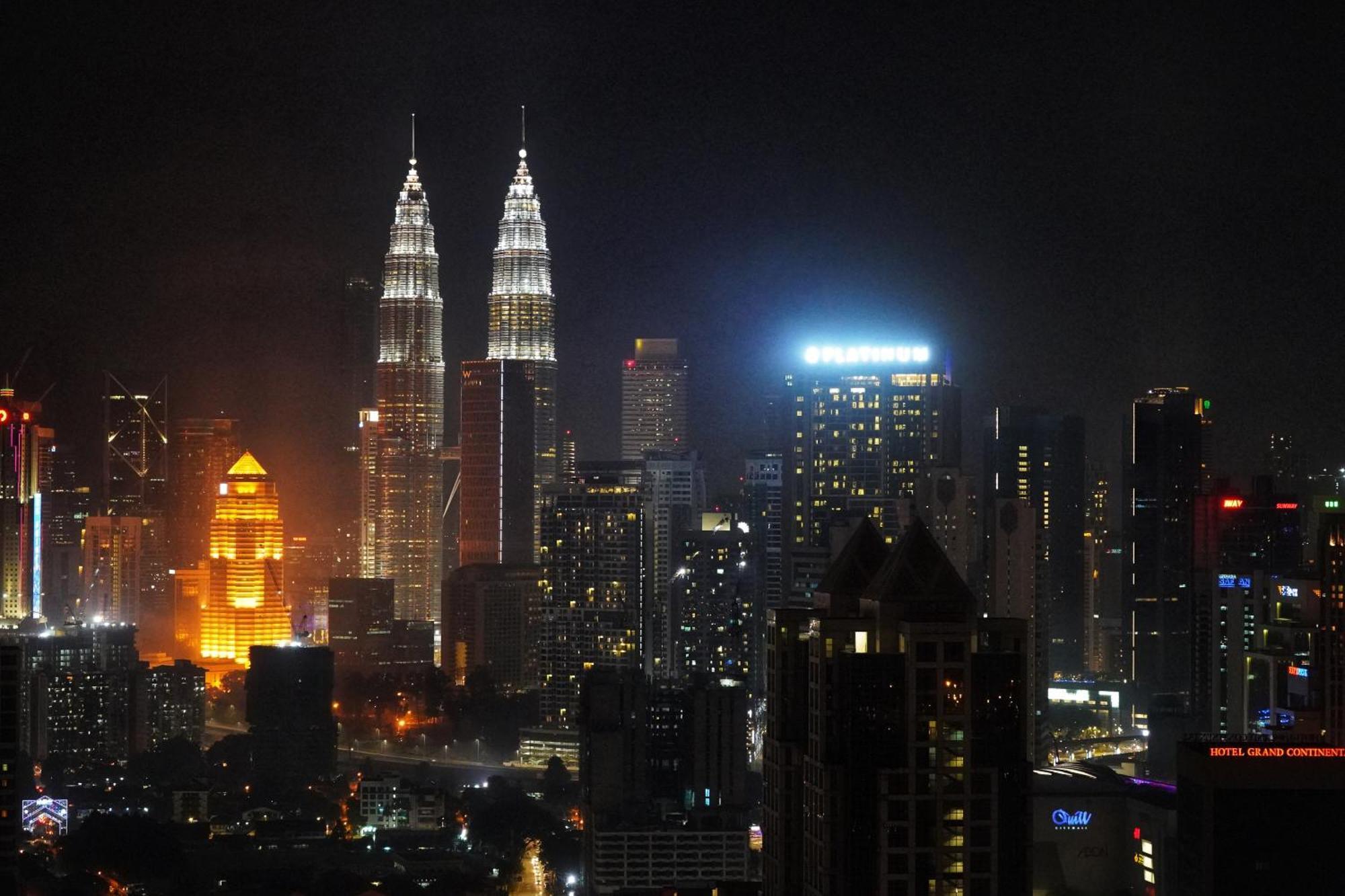 ✦time & Traveller✦regalia And Residence✦klcc View Infinity Pool✦双子塔无边泳池 * Kuala Lumpur