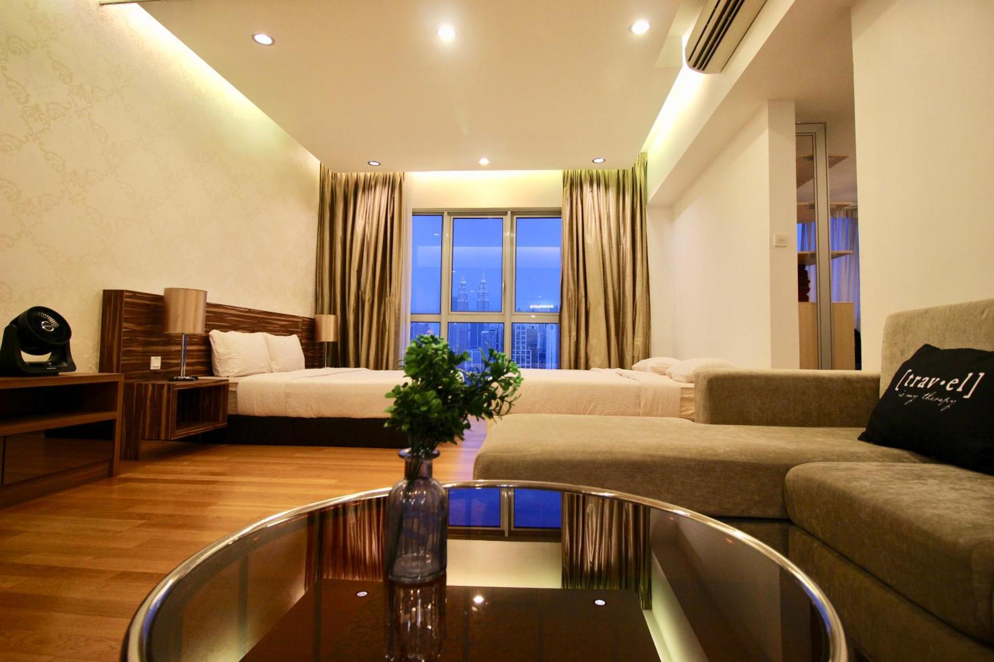 ✦time & Traveller✦regalia And Residence✦klcc View Infinity Pool✦双子塔无边泳池 Apartment *